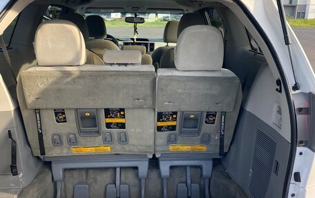 Toyota Sienna III, 2011 год, 1 999 999 рублей, 3 фотография