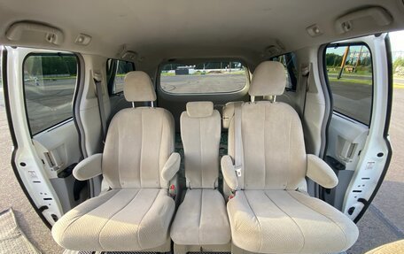 Toyota Sienna III, 2011 год, 1 999 999 рублей, 7 фотография