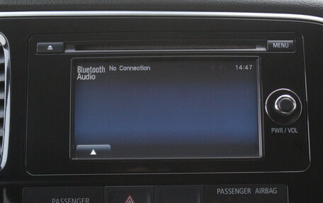 Mitsubishi Outlander III рестайлинг 3, 2016 год, 1 995 000 рублей, 15 фотография