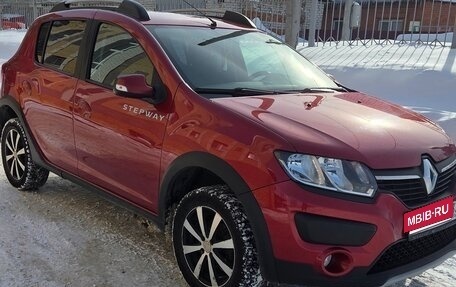 Renault Sandero II рестайлинг, 2014 год, 930 000 рублей, 4 фотография