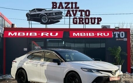 Toyota Camry, 2018 год, 2 400 000 рублей, 1 фотография