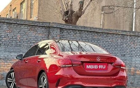 Mercedes-Benz A-Класс, 2019 год, 1 700 000 рублей, 5 фотография