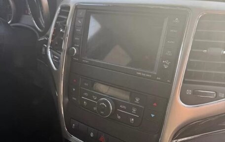 Jeep Grand Cherokee, 2012 год, 1 380 000 рублей, 10 фотография