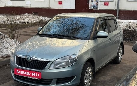 Skoda Fabia II, 2011 год, 375 000 рублей, 2 фотография