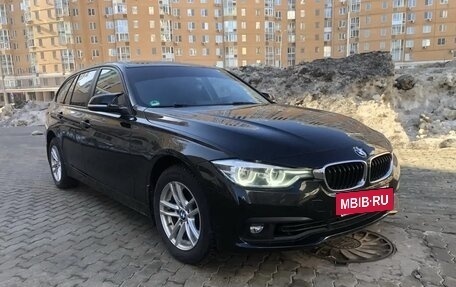 BMW 3 серия, 2018 год, 1 950 000 рублей, 6 фотография