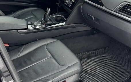 BMW 3 серия, 2018 год, 1 950 000 рублей, 16 фотография