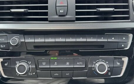 BMW 3 серия, 2018 год, 1 950 000 рублей, 28 фотография