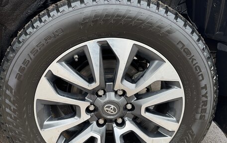 Toyota Land Cruiser Prado 150 рестайлинг 2, 2021 год, 7 100 000 рублей, 9 фотография