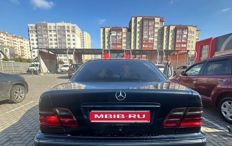 Mercedes-Benz E-Класс, 2001 год, 420 000 рублей, 5 фотография