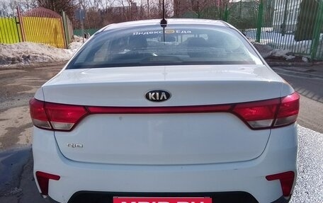KIA Rio IV, 2019 год, 1 000 000 рублей, 5 фотография