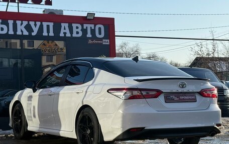 Toyota Camry, 2018 год, 2 400 000 рублей, 8 фотография