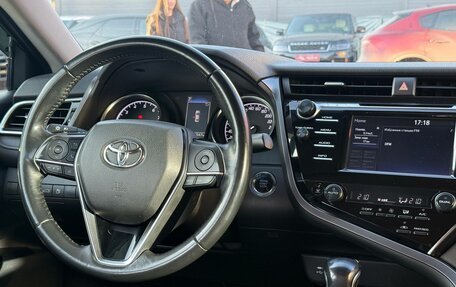 Toyota Camry, 2018 год, 2 400 000 рублей, 18 фотография