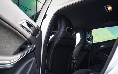 Mercedes-Benz GLA, 2017 год, 2 990 000 рублей, 10 фотография