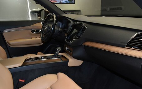 Volvo XC90 II рестайлинг, 2018 год, 3 359 000 рублей, 10 фотография