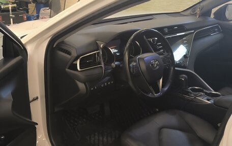 Toyota Camry, 2019 год, 2 980 000 рублей, 5 фотография