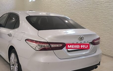 Toyota Camry, 2019 год, 2 980 000 рублей, 8 фотография