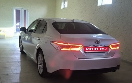 Toyota Camry, 2019 год, 2 980 000 рублей, 7 фотография