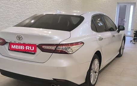 Toyota Camry, 2019 год, 2 980 000 рублей, 9 фотография