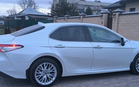 Toyota Camry, 2019 год, 2 980 000 рублей, 15 фотография