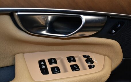 Volvo XC90 II рестайлинг, 2018 год, 3 359 000 рублей, 21 фотография