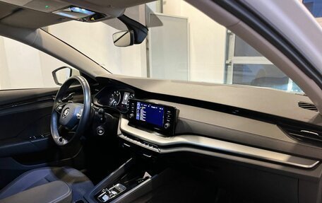 Skoda Octavia IV, 2021 год, 2 450 000 рублей, 12 фотография