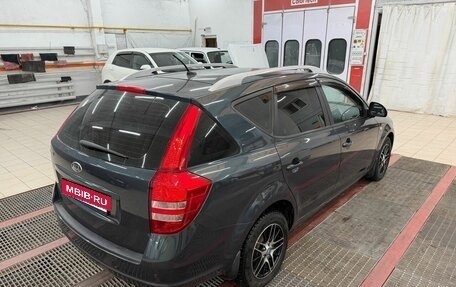 KIA cee'd I рестайлинг, 2009 год, 729 000 рублей, 2 фотография