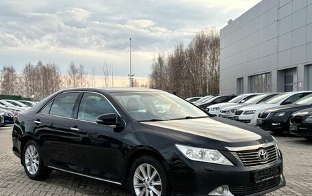 Toyota Camry, 2013 год, 1 850 000 рублей, 2 фотография