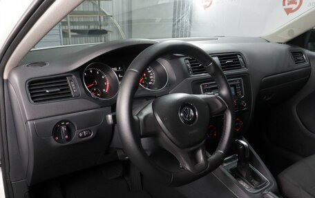 Volkswagen Jetta VI, 2015 год, 1 089 000 рублей, 7 фотография