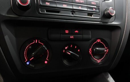 Volkswagen Jetta VI, 2015 год, 1 089 000 рублей, 14 фотография