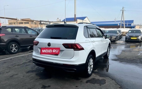 Volkswagen Tiguan II, 2021 год, 2 650 000 рублей, 7 фотография
