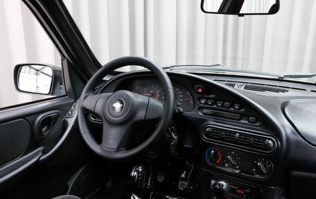 Chevrolet Niva I рестайлинг, 2015 год, 699 000 рублей, 7 фотография