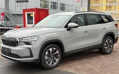 Skoda Kodiaq, 2025 год, 5 800 000 рублей, 12 фотография