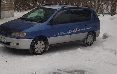 Toyota Ipsum II, 1998 год, 480 000 рублей, 2 фотография