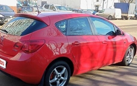 Opel Astra J, 2011 год, 580 000 рублей, 3 фотография