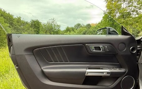 Ford Mustang VI рестайлинг, 2021 год, 4 999 999 рублей, 16 фотография