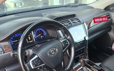 Toyota Camry, 2017 год, 2 190 000 рублей, 5 фотография