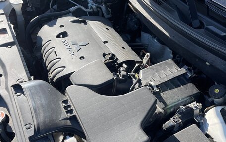 Mitsubishi Outlander III рестайлинг 3, 2021 год, 3 000 000 рублей, 5 фотография