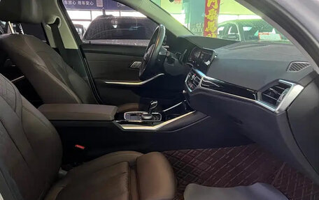 BMW 3 серия, 2022 год, 3 850 000 рублей, 11 фотография