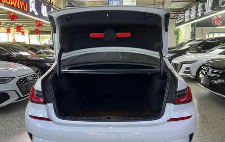 BMW 3 серия, 2022 год, 3 850 000 рублей, 20 фотография