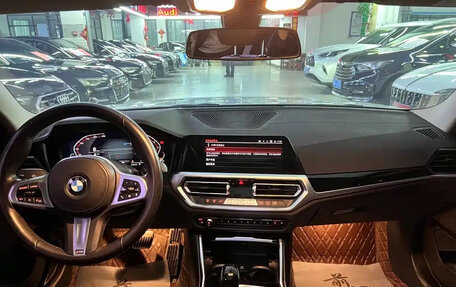 BMW 3 серия, 2022 год, 3 850 000 рублей, 16 фотография