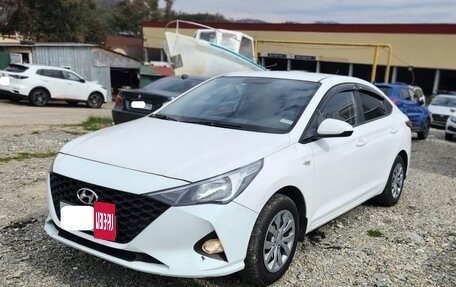 Hyundai Solaris II рестайлинг, 2022 год, 1 200 000 рублей, 3 фотография