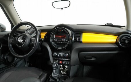 MINI Hatch, 2017 год, 1 750 000 рублей, 14 фотография