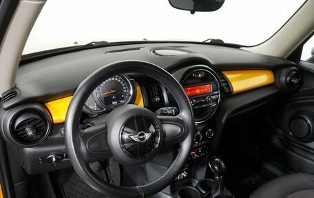 MINI Hatch, 2017 год, 1 750 000 рублей, 12 фотография