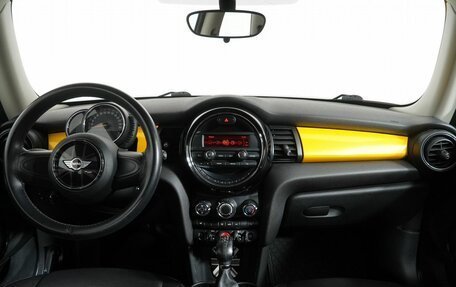 MINI Hatch, 2017 год, 1 750 000 рублей, 15 фотография