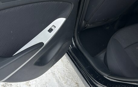 Hyundai Solaris II рестайлинг, 2012 год, 780 000 рублей, 13 фотография