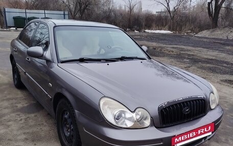 Hyundai Sonata IV рестайлинг, 2003 год, 400 000 рублей, 2 фотография