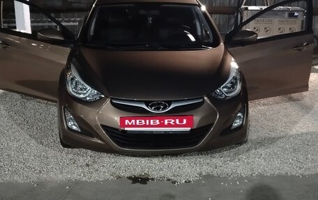 Hyundai Elantra V, 2015 год, 1 300 000 рублей, 9 фотография