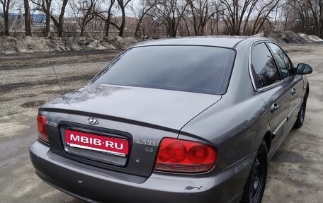 Hyundai Sonata IV рестайлинг, 2003 год, 400 000 рублей, 4 фотография