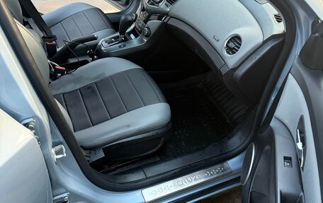 Chevrolet Cruze II, 2011 год, 500 000 рублей, 10 фотография