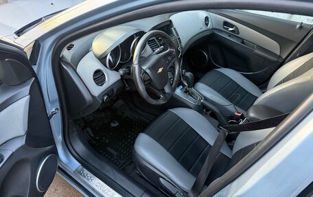 Chevrolet Cruze II, 2011 год, 500 000 рублей, 16 фотография